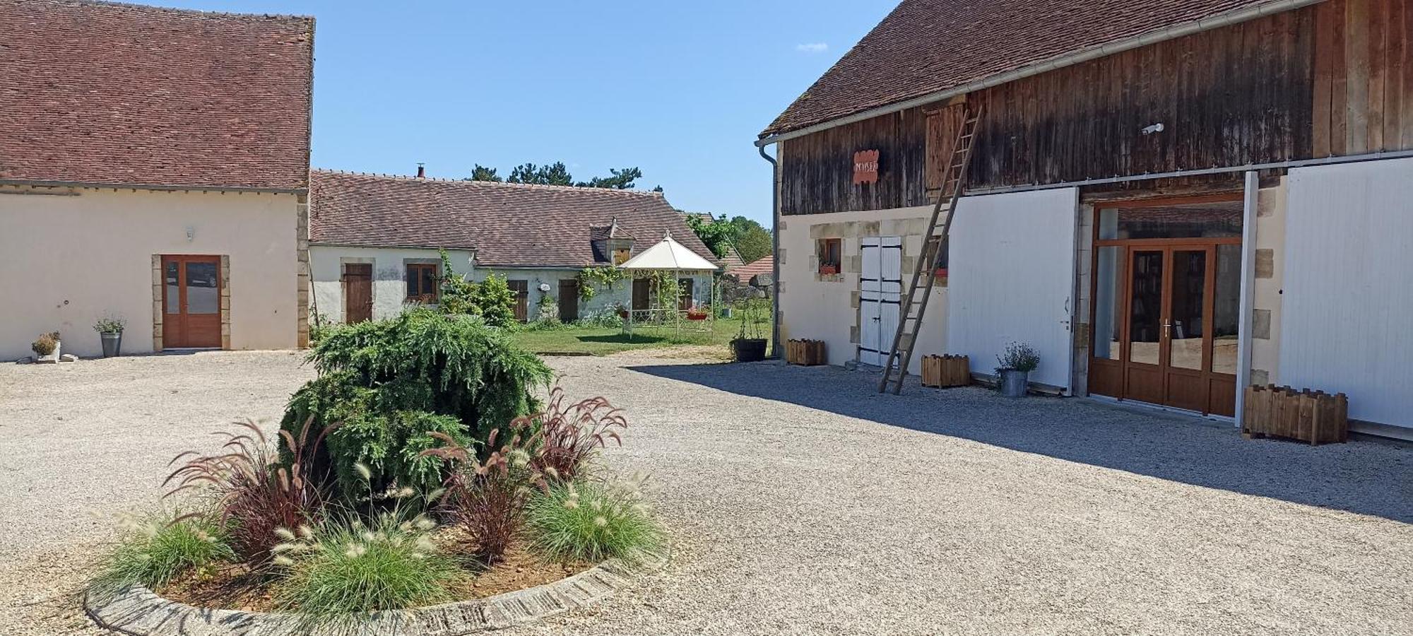 Le Domaine Du Chateau Varennes-les-Narcy Exterior foto